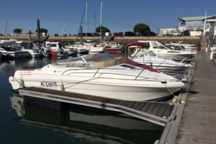 Jeanneau Leader 705 for sale in France for €15,000 (£13,145)