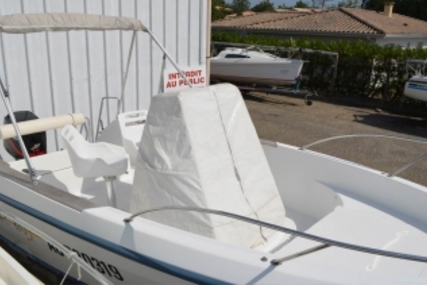 Beneteau Flyer 570 Open for sale in France for €9,500 (£8,325)