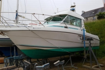 Jeanneau Merry Fisher 800 for sale in France for €21,000 (£18,403)