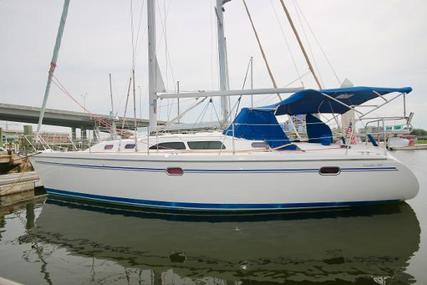 Catalina 350 for sale in United States of America for $95,000 (£73,386)