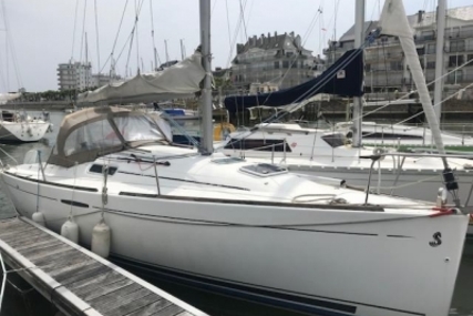 Beneteau First 25.7 Lifting Keel for sale in France for €25,500 (£22,347)