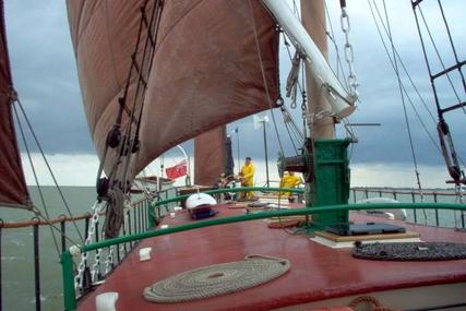 Barge Thames Sailing for sale in United Kingdom for £98,000