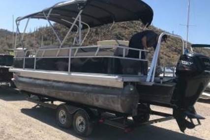 Sun Tracker 22 for sale in United States of America for $32,800 (£24,757)