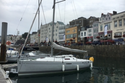 Beneteau First 25.7 Lifting Keel for sale in France for €32,000 (£27,947)