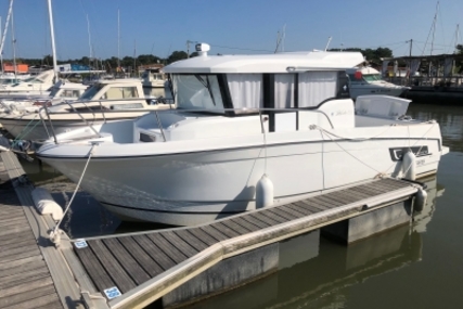 Jeanneau Merry Fisher 855 Marlin for sale in France for €88,000 (£78,595)