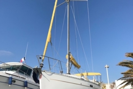 Beneteau Oceanis 311 Clipper for sale in France for €39,900 (£35,478)
