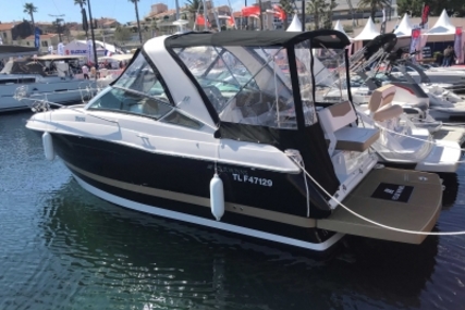 Four Winns Vista 275 for sale in France for €125,000 (£107,938)