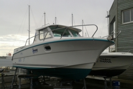 Ocqueteau 695 for sale in France for €20,000 (£17,648)