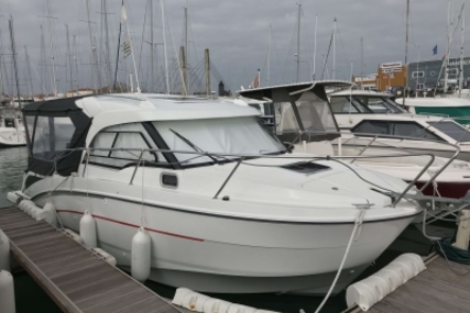 Beneteau Antares 8 OB for sale in France for €74,900 (£67,282)