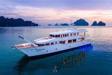Silkline International Custom Power Catamaran 37m for sale in Thailand for $3,950,000 (£3,028,560)