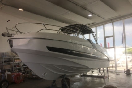 Beneteau Flyer 8.8 SpaceDeck for sale in France for €94,900 (£84,758)