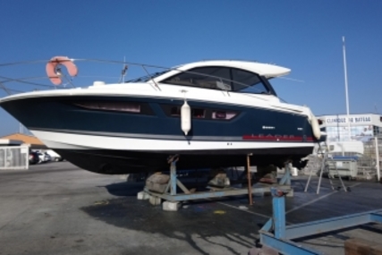 Jeanneau Leader 9 for sale in France for €125,000 (£112,188)