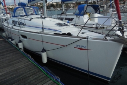 Jeanneau Sun Odyssey 36i for sale in France for €51,750 (£46,317)