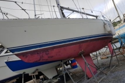 Sigma 33 for sale in Ireland for €12,000 (£10,470)