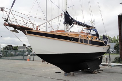Golden Hind Golden Hind 31 Cutter for sale in France for £69,500
