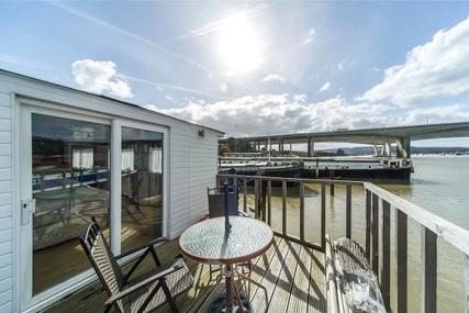 Houseboat Thames Lighter for sale in United Kingdom for £200,000