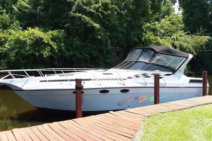 Sun Runner 3000 Motoryacht for sale in United States of America for $22,500 (£17,112)