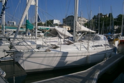 Jeanneau SUN RISE 35 for sale in France for €37,500 (£33,187)