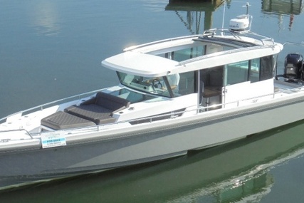 Axopar 37 Cabin for sale in United Kingdom for £164,950