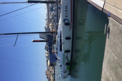Jeanneau Sun Fast 3200 for sale in France for €112,000 (£97,242)