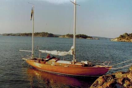 Classic Gustav Pym Bermudan Yawl for sale in Sweden for £15,000