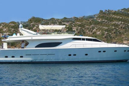 Ferretti 80 for sale in Greece for €780,000 (£683,413)