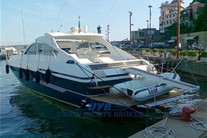 Pershing 60 for sale in Italy for €200,000 (£175,963)