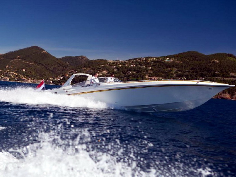 fountain 47 lightning for sale in germany for 99 000