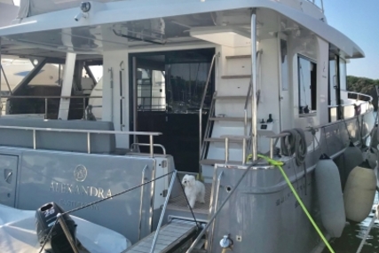 Beneteau Swift Trawler 50 for sale in France for €540,000 (£476,321)