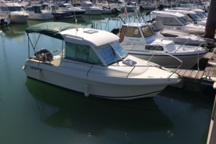 Jeanneau Merry Fisher 625 for sale in France for €19,000 (£17,060)