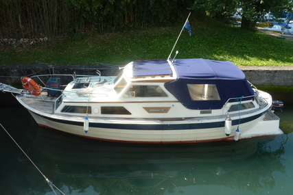Saga 27 AC for sale in Italy for €33,000 (£29,631)