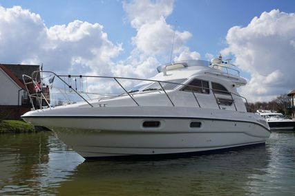 Sealine F33 for sale in United Kingdom for £78,950
