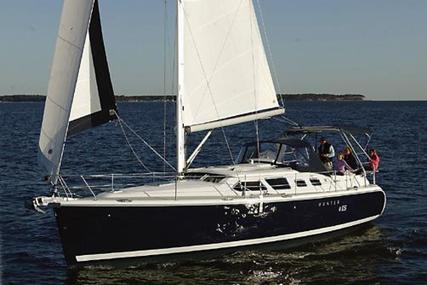Hunter 41 Deck Salon for sale in United States of America for $172,000 (£130,039)