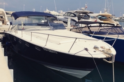 Tornado 38 flush deck for sale in France for €78,000 (£67,521)