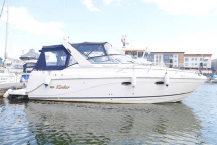 Rinker Fiesta Vee 270 for sale in United Kingdom for £39,000