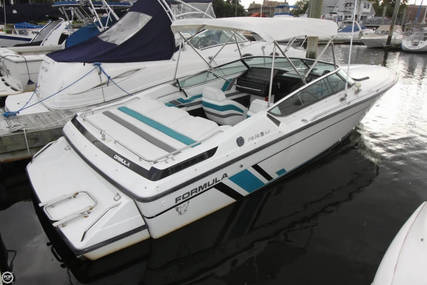 Formula 242 LS for sale in United States of America for $23,500 (£18,237) Formula 242 LS for sale in United States of America for $23,500 (£18,237)