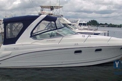 Four Winns Vista 328 for sale in Italy for €54,000 (£47,510)