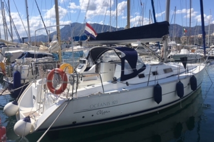 Beneteau Oceanis 323 Clipper for sale in Italy for €48,500 (£42,671)