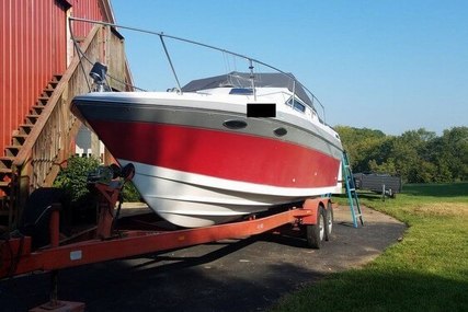 Four Winns 245 Vista for sale in United States of America for $10,500 (£7,977)
