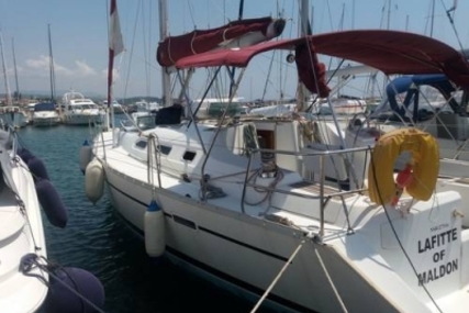 Beneteau Oceanis 393 for sale in Greece for £49,500