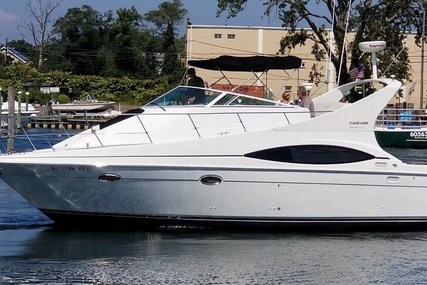 Carver Yachts Mariner 350 for sale in United States of America for $64,000 (£48,956)