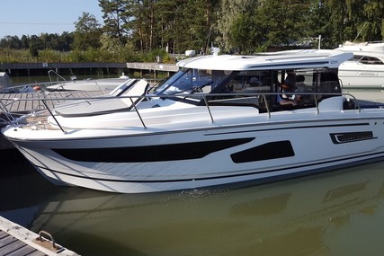 Jeanneau Merry Fisher 1095 for sale in Finland for €249,000 (£217,262)