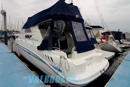 Sealine 330 Statesman for sale in Italy for €65,000 (£57,188)