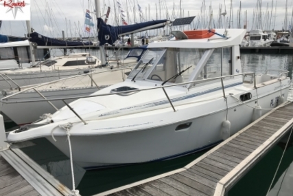 Beneteau Antares 680 LB for sale in France for €9,900 (£8,710)