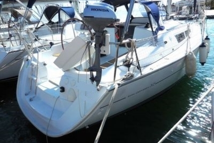 Jeanneau Sun Odyssey 32i for sale in France for €52,500 (£46,462)