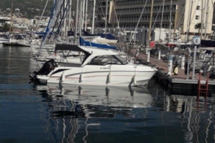Beneteau Antares 7 OB for sale in France for €48,000 (£41,601)