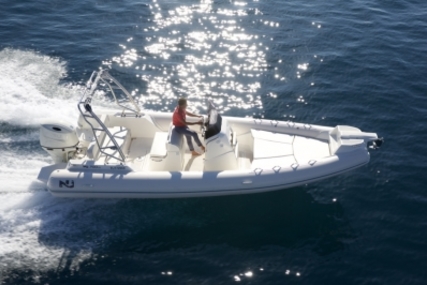 Nuova Jolly 700 for sale in France for €59,000 (£51,718)
