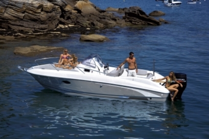 Beneteau Flyer 750 Sundeck for sale in France for €39,900 (£35,489)