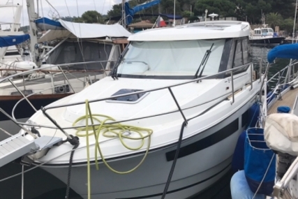 Jeanneau Merry Fisher 855 for sale in France for €86,000 (£77,594)