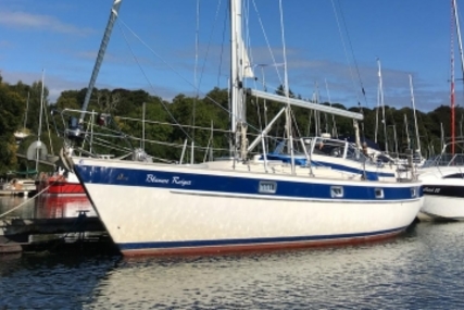 Hallberg-Rassy 352 for sale in Ireland for €79,500 (£71,414) Hallberg-Rassy 352 for sale in Ireland for €79,500 (£71,414)